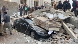 Под обломками обрушенной взрывом мечети нашли тело сотого погибшего Под обломками обрушенной взрывом мечети нашли тело сотого погибшего