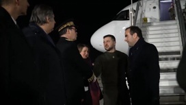 Зеленский и Макрон поедут на саммит ЕС вместе Зеленский и Макрон поедут на саммит ЕС вместе