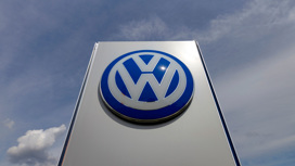 Volkswagen стали собирать из старых бутылок и мусора Volkswagen стали собирать из старых бутылок и мусора