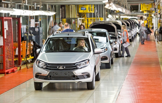АВТОВАЗ выпустит в марте дополнительно 3 тыс. автомашин LADA АВТОВАЗ выпустит в марте дополнительно 3 тыс. автомашин LADA