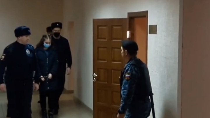 Убившим семью подросткам вынесли приговор Убившим семью подросткам вынесли приговор
