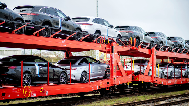 Автодилеры ввезут по параллельному импорту новые модели автомобилей Автодилеры ввезут по параллельному импорту новые модели автомобилей