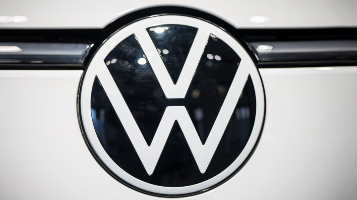 Volkswagen продаст три российских актива Volkswagen продаст три российских актива
