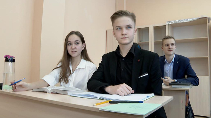 Школьников опять отправят на производственную практику Школьников опять отправят на производственную практику