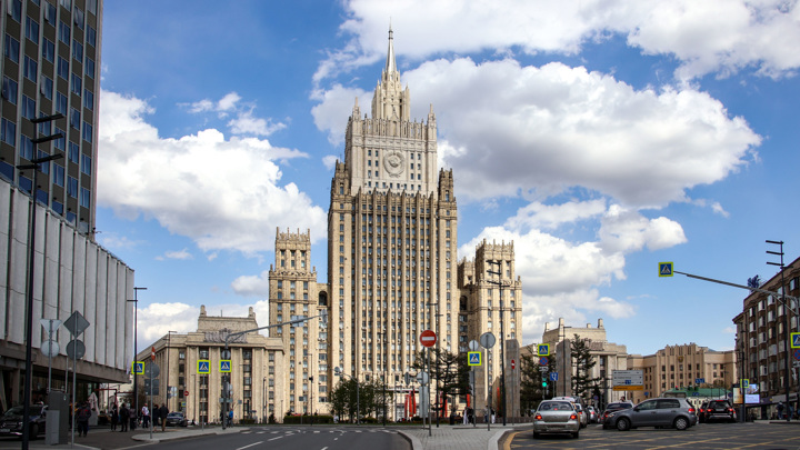 МИД призвал международное сообщество осудить покушение на Прилепина МИД призвал международное сообщество осудить покушение на Прилепина