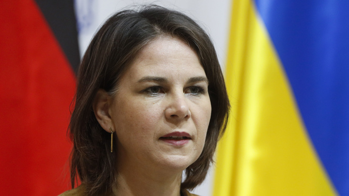 Германия не намерена поставлять Украине кассетные боеприпасы Германия не намерена поставлять Украине кассетные боеприпасы