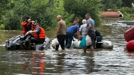 Вода в затопившей Уссурийск реке поднялась на рекордные 10 метров Вода в затопившей Уссурийск реке поднялась на рекордные 10 метров