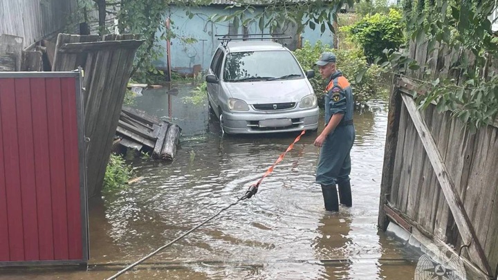Число подтопленных домов в Приморье за сутки выросло в семь раз Число подтопленных домов в Приморье за сутки выросло в семь раз
