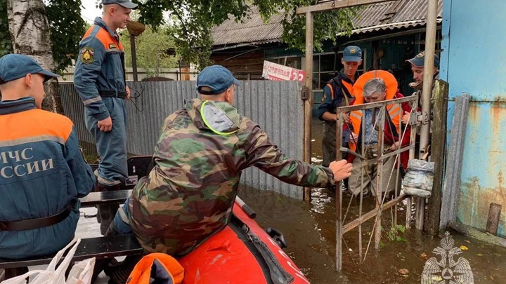 Число подтопленных домов в Приморье за сутки выросло в семь раз Число подтопленных домов в Приморье за сутки выросло в семь раз