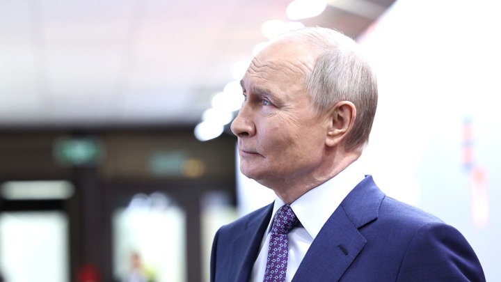 AG: инициатива Путина о переговорах в Стамбуле рушит планы Европы AG: инициатива Путина о переговорах в Стамбуле рушит планы Европы