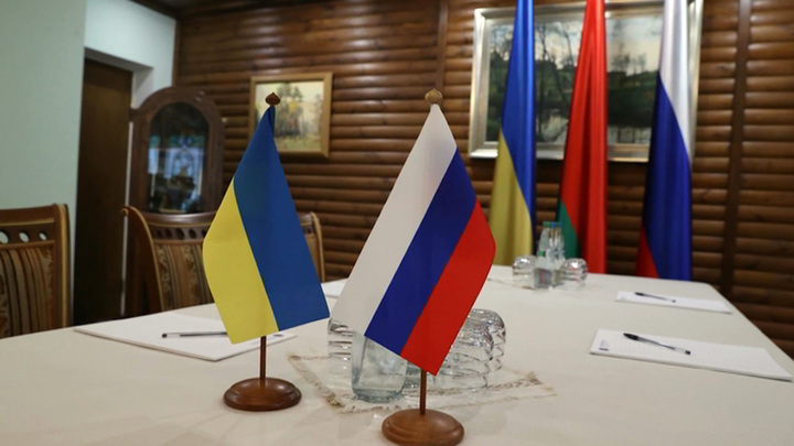 Журналист Чуриков: российско-украинские переговоры начнутся после обеда Журналист Чуриков: российско-украинские переговоры начнутся после обеда