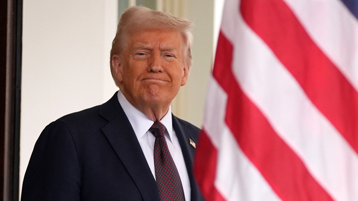 Белый дом: Трамп не исключает введения новых санкций против РФ