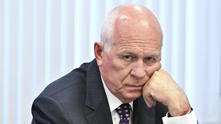 Чемезов заявил, что США могут временно снять с него санкции для сотрудничества Чемезов заявил, что США могут временно снять с него санкции для сотрудничества