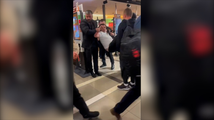 На участников инцидента у Ярославского вокзала возбудили дело На участников инцидента у Ярославского вокзала возбудили дело