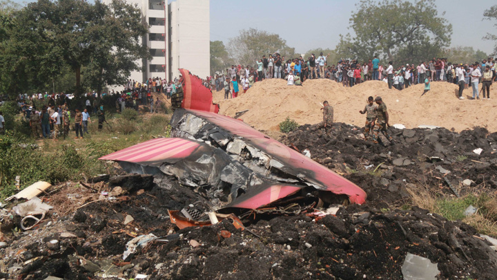 В авиакомпании Air India подтвердили гибель 241 из 242 человек в Ахмадабаде В авиакомпании Air India подтвердили гибель 241 из 242 человек в Ахмадабаде