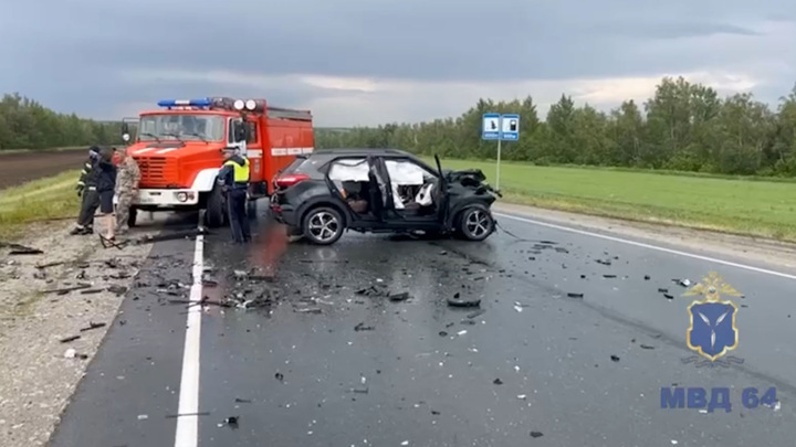 ТАСС: число погибших в ДТП под Саратовом увеличилось до 6 ТАСС: число погибших в ДТП под Саратовом увеличилось до 6