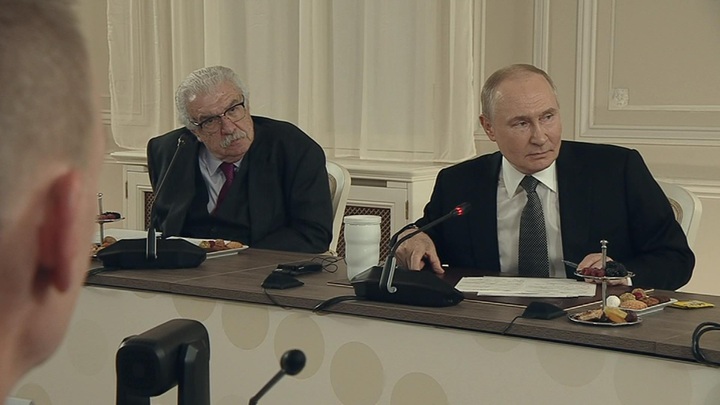Путин назвал ложью и бредом утверждения, что РФ хочет напасть на Европу и НАТО Путин назвал ложью и бредом утверждения, что РФ хочет напасть на Европу и НАТО