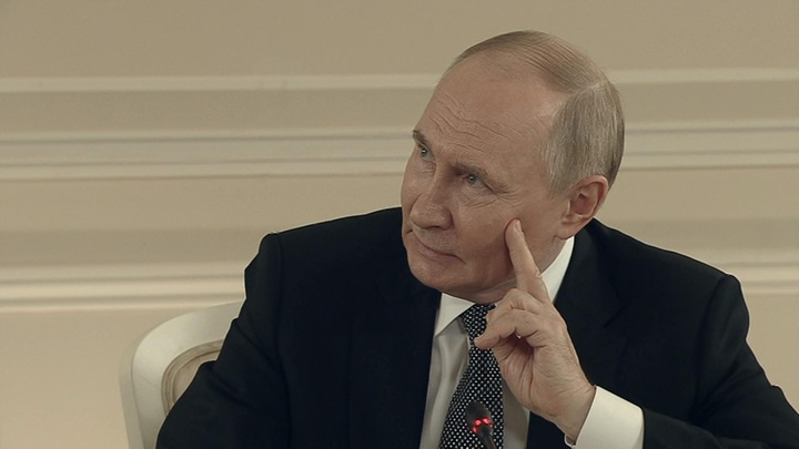 Путин отказался комментировать возможность уничтожения Израилем аятоллы Хаменеи Путин отказался комментировать возможность уничтожения Израилем аятоллы Хаменеи