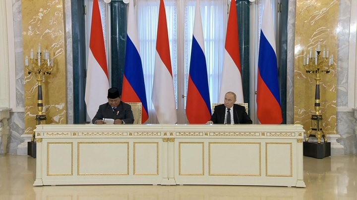Путин назвал Индонезию ключевым партнером России в АТР Путин назвал Индонезию ключевым партнером России в АТР