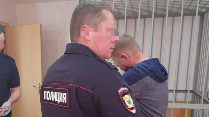 В Братске экс-сотрудник ГАИ приговорен к 6,5 годам колонии за взятки В Братске экс-сотрудник ГАИ приговорен к 6,5 годам колонии за взятки