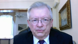 В Польше театр убрал украинский флаг с фасада из-за угроз В Польше театр убрал украинский флаг с фасада из-за угроз