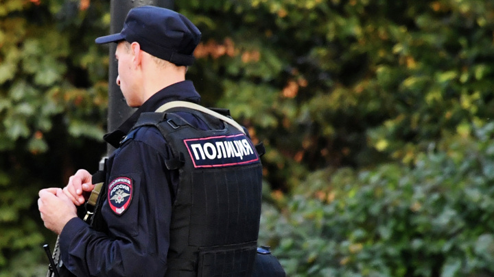 В Хабаровске проводят проверку после избиения подростком мужчины и женщины В Хабаровске проводят проверку после избиения подростком мужчины и женщины
