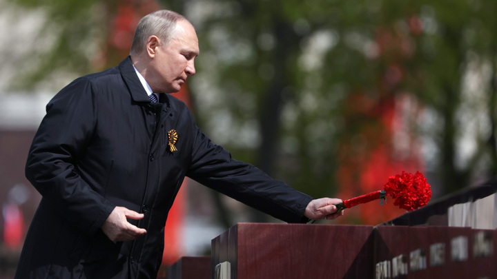 Путин в День памяти и скорби возложит цветы к Могиле Неизвестного Солдата Путин в День памяти и скорби возложит цветы к Могиле Неизвестного Солдата