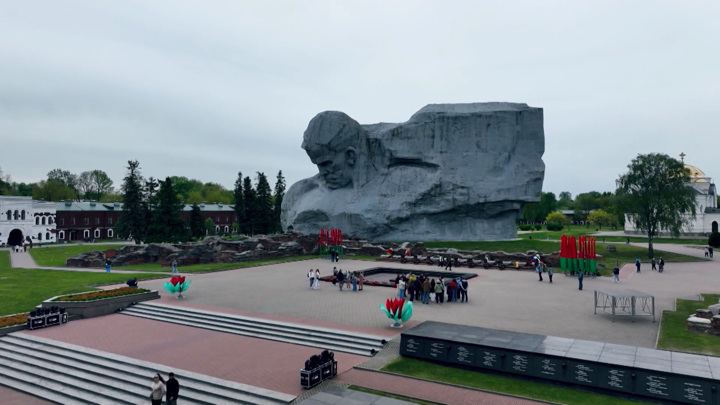 Косачев: Брестская крепость всегда впечатляет участников «Поезда Памяти» Косачев: Брестская крепость всегда впечатляет участников «Поезда Памяти»
