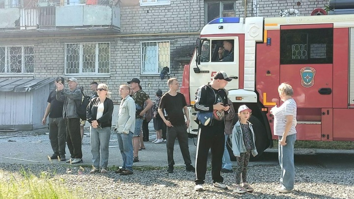 Причиной взрыва газа в Серове мог стать поставленный на плиту чайник Причиной взрыва газа в Серове мог стать поставленный на плиту чайник