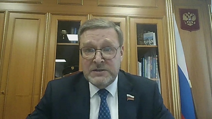 Косачев: Запад не бомбит лишь страны с ЯО, что заставляет мир вооружаться Косачев: Запад не бомбит лишь страны с ЯО, что заставляет мир вооружаться