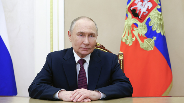 Путин: я настаиваю на признании Киевом референдумов в новых регионах РФ Путин: я настаиваю на признании Киевом референдумов в новых регионах РФ