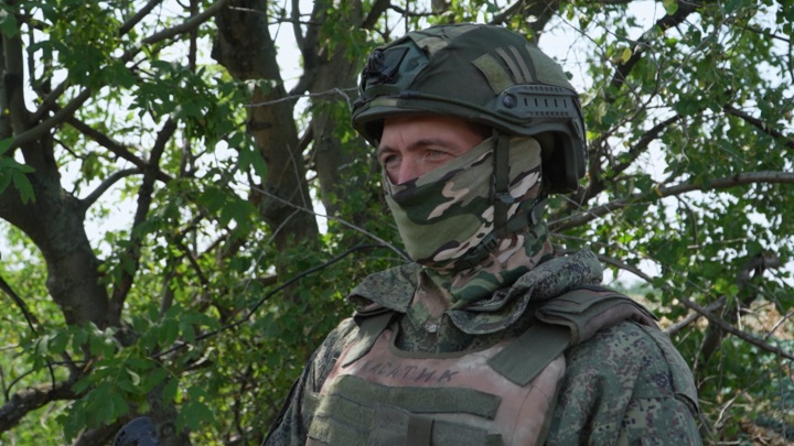 Боец Касатик: во время штурма Зари под огнем эвакуировали раненого сослуживца Боец Касатик: во время штурма Зари под огнем эвакуировали раненого сослуживца