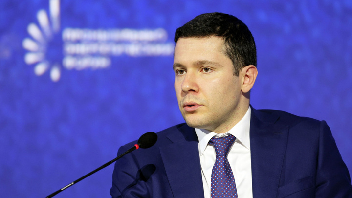 Алиханов: в России ужесточат контроль за продажей товаров с недействительными сертификатами Алиханов: в России ужесточат контроль за продажей товаров с недействительными сертификатами
