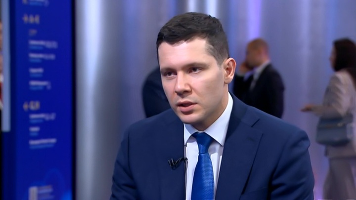 Алиханов: крупнейшие маркетплейсы обязались проверять товары через «Честный знак» Алиханов: крупнейшие маркетплейсы обязались проверять товары через «Честный знак»
