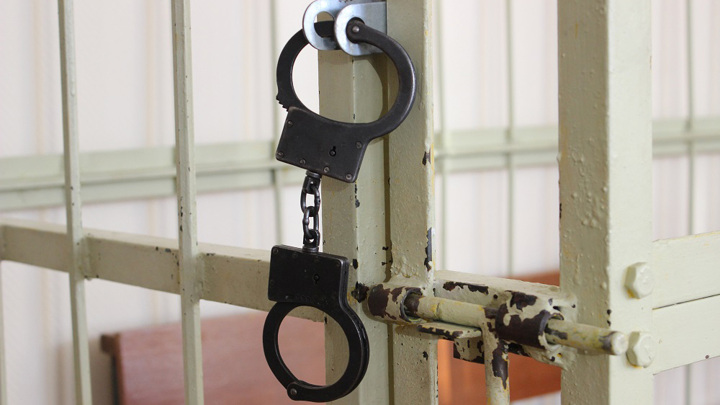 Суд в Петербурге отправил в СИЗО девушку, обвиняемую в попытке подрыва машины Суд в Петербурге отправил в СИЗО девушку, обвиняемую в попытке подрыва машины