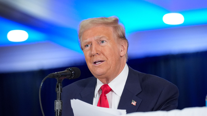 Трамп заявил, что обсудит с Зеленским «трудности», с которыми сталкивается Украина Трамп заявил, что обсудит с Зеленским «трудности», с которыми сталкивается Украина