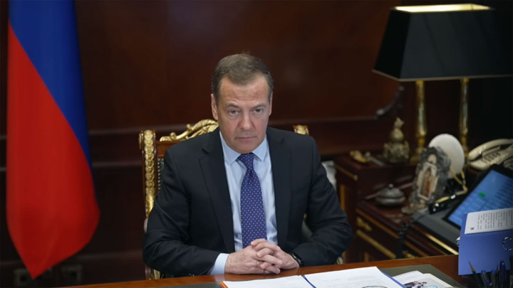 Медведев: прежнего Европейского союза больше нет Медведев: прежнего Европейского союза больше нет