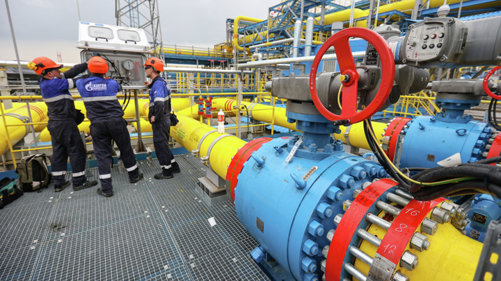 Путин продлил разрешение иностранцам платить за газ РФ не только в Газпромбанке Путин продлил разрешение иностранцам платить за газ РФ не только в Газпромбанке