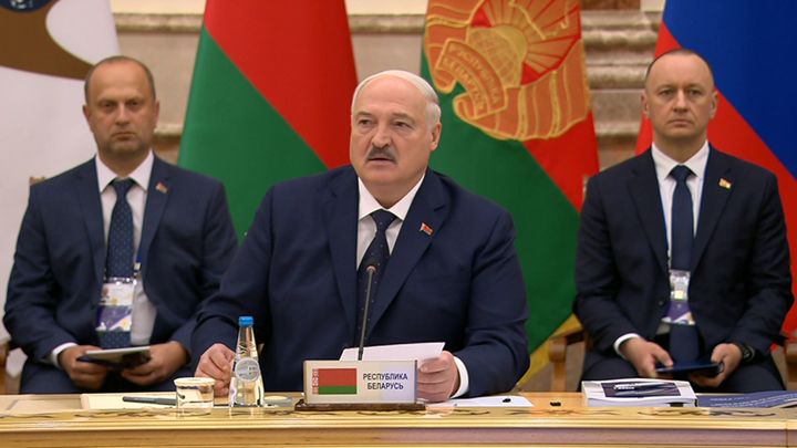 Лукашенко пожелал народу Ирана преодолеть все возникшие проблемы Лукашенко пожелал народу Ирана преодолеть все возникшие проблемы