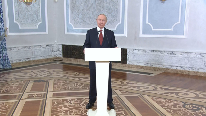 Путин: милитаристский угар Запада основан на мнимой агрессивности России Путин: милитаристский угар Запада основан на мнимой агрессивности России